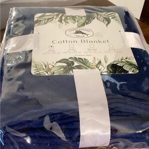Tommy Bahama Deep Blue Cotton Blanket, Twin.